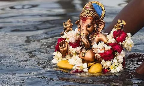 மத்தியபிரதேசத்தில் விநாயகர் சிலை கரைப்பு: குளத்தில் மூழ்கி 4 சிறுவர்கள் பலி