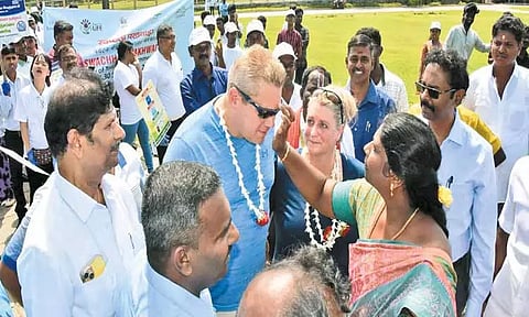 மாமல்லபுரம் கடற்கரை கோவில் வளாகத்தில் சுற்றுலா தினவிழா