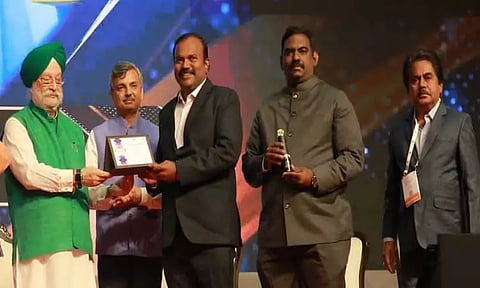 ஸ்மார்ட் வகுப்பறைகள் மூலம் சிறந்த கல்வி சேவைக்காகதூத்துக்குடி மாநகராட்சிக்கு மத்திய அரசு விருது