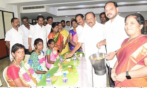 சமுதாய வளைகாப்பு விழா