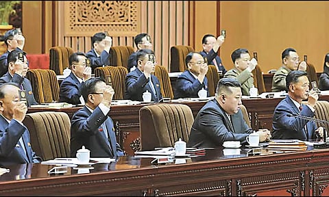 அணு ஆயுத உற்பத்தியை வேகமாக அதிகரிக்க வேண்டும் - வடகொரிய நாடாளுமன்றத்தில் கிம் ஜாங் அன் உரை