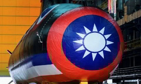 தைவானில் முதன் முறையாக உள்நாட்டிலேயே தயாரிக்கப்பட்ட நீர்மூழ்கி போர்க்கப்பல்