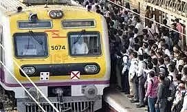 பன்வெலில் சரக்கு ரெயில் பாதை அமைக்கும் பணி; பேலாப்பூர்- பன்வெல் இடையே மின்சார ரெயில் சேவை ரத்து