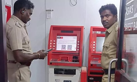 அடுத்தடுத்து 3 கடைகளில் திருட்டு; ஏ.டி.எம். எந்திரத்தை உடைத்து கொள்ளை முயற்சி