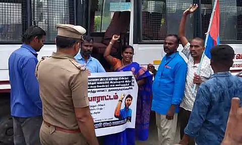 ரெயில் மறியலில் ஈடுபட முயன்றவர்கள் கைது