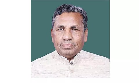 அன்னபாக்ய திட்டத்தில் இம்மாதமே 10 கிலோ அரிசி வழங்க நடவடிக்கை; மந்திரி கே.எச்.முனியப்பா தகவல்