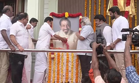 நடிகர் சிவாஜி கணேசன் பிறந்தநாள்: முதல்-அமைச்சர் மு.க.ஸ்டாலின் மரியாதை..!