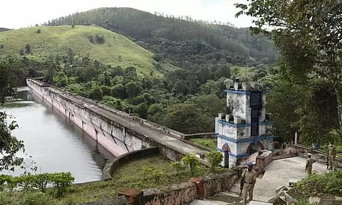 முல்லைப்பெரியாறு அணையின் நீர்மட்டம் 120 அடியை எட்டியது