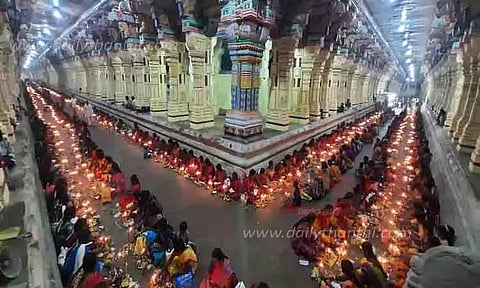 ராமேசுவரம் கோவிலில் 2,007 திருவிளக்கு பூஜை