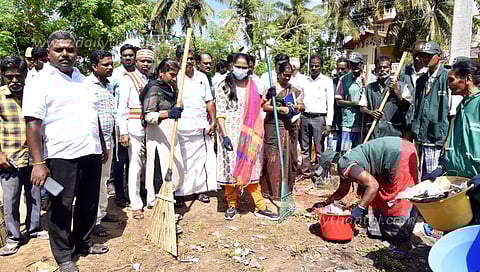 சுகாதாரமான புதிய பாரதத்தைஉருவாக்க வேண்டும்