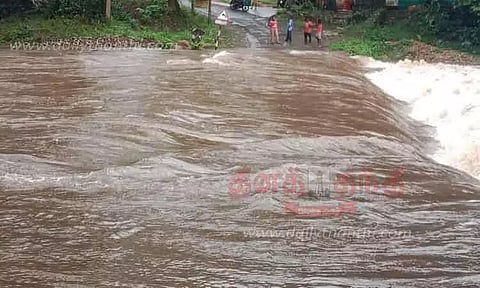 குமரி மலை கிராமங்களுக்கு2-வது நாளாக போக்குவரத்து துண்டிப்பு