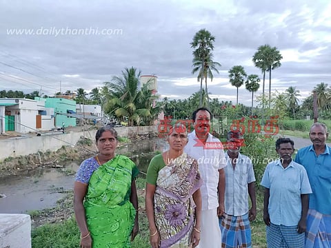 அட்டவணை அனுமன்பள்ளி ஊராட்சியில் மழைக்காலங்களில் மக்களுக்கு பாதிப்பு ஏற்படுத்திய ஓடை தூர்வாரப்பட்டது; நீண்டகால கோரிக்கையை நிறைவேற்றியதாக பொதுமக்கள் மகிழ்ச்சி