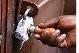 சோலார் அருகே மது விற்ற உணவகத்துக்கு அதிகாரிகள் 'சீல்'