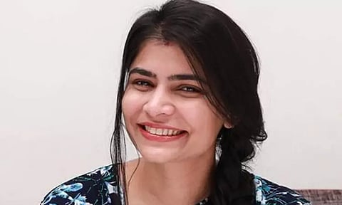 விபத்தில் சிக்கிய பாடகி சின்மயி