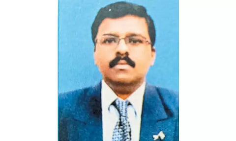 தமிழக கவர்னரின் புதிய செயலாளராக கிர்லோஷ் குமார் நியமனம்