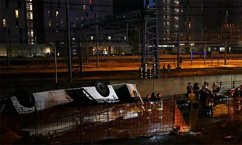 இத்தாலியில் சுற்றுலா பேருந்து கவிழ்ந்து விபத்து: 21 பேர் பரிதாப பலி