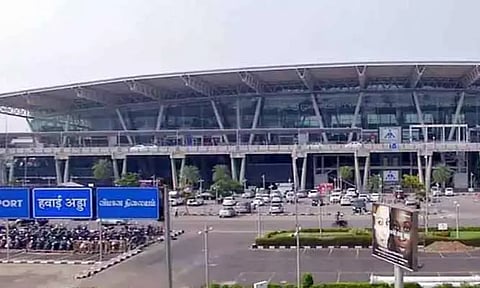 சென்னை விமான நிலையத்தில் அதிகாலையில் இணையதள சேவை பாதிப்பு - விமானங்கள் புறப்படுவதில் தாமதம்..