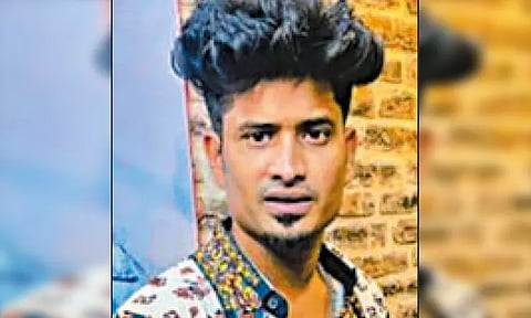 ஓட்டேரியில் பயங்கரம்; ஆட்டோ டிரைவர் சரமாரி வெட்டிக்கொலை - 4 பேர் கொண்ட கும்பல் போலீசில் சரண்