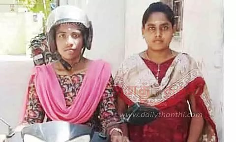 கல்லூரியில் கையெழுத்து இயக்கம்: வக்கீல் சகோதரிகள் கைது- மதுரை போலீசார் நடவடிக்கை