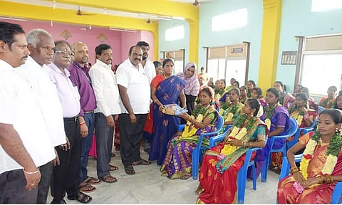 100 கர்ப்பிணிகளுக்கு சமுதாய வளைகாப்பு