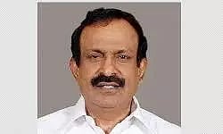 டாஸ்மாக் கடைகளுக்கு புதிதாக மதுவாங்க வருபவர்களை தடுத்து நிறுத்தும் விற்பனையாளர்களுக்கு பரிசு; ஈரோட்டில் அமைச்சர் முத்துசாமி பேட்டி