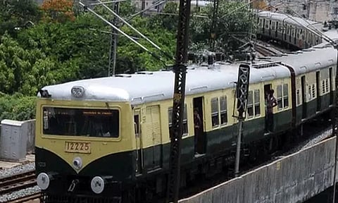 உலகக்கோப்பை கிரிக்கெட் தொடர்: சென்னையில் சிறப்பு ரெயில் இயக்கம்