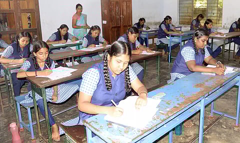 திறனாய்வு தேர்வை 4,485 மாணவ-மாணவிகள் எழுதினர்