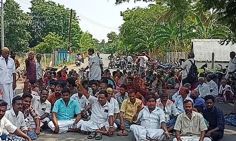 பொதுமக்கள் சாலைமறியல்