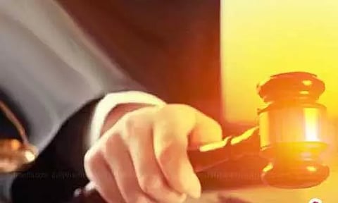 அரசு ஆஸ்பத்திரி டாக்டருக்கு ரூ.11 லட்சம் அபராதம்