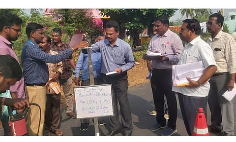 சாலை, மேம்பால பணிகளை நெடுஞ்சாலைத்துறை அதிகாரி ஆய்வு