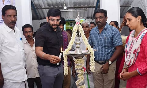 இளைஞர்களுக்கான நெசவு பயிற்சி