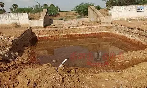 இருஞ்சிறை - கட்டணூர் சாலையில் மேம்பாலம் கட்டும் பணி தொடக்கம்