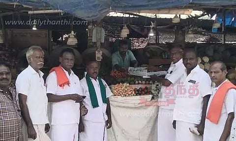 போராட்டத்துக்கு ஆதரவு கேட்டு பிரசாரம்