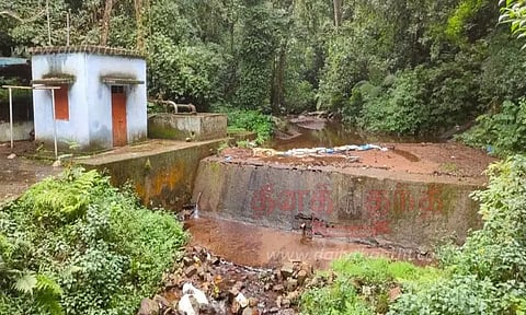 கரன்சி குடிநீர் திட்ட தடுப்பணையை தூர்வார வேண்டும்