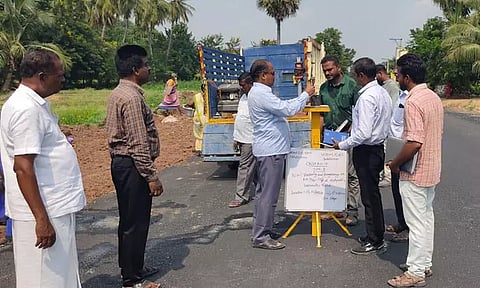 ரூ.5¼ கோடியில் காட்பாடி-வள்ளிமலை சாலை அகலப்படுத்தும் பணி