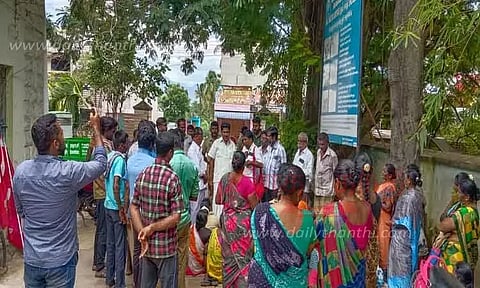 செங்கோட்டையில் தூய்மை பணியாளர்கள் போராட்டம்