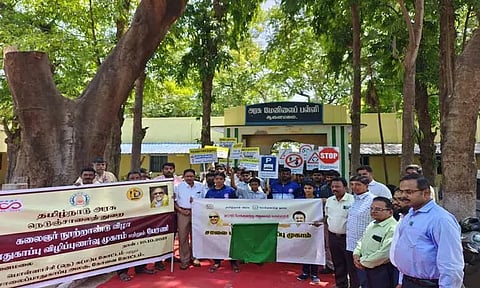 சாலை பாதுகாப்பு விழிப்புணர்வு பேரணி