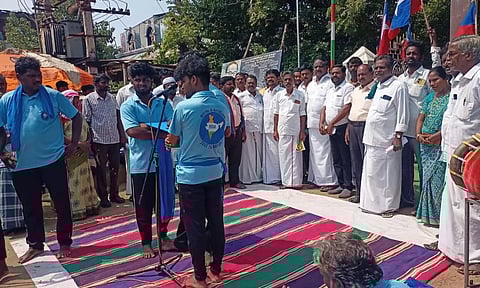 மத்திய அரசை கண்டித்து ஜெயங்கொண்டத்திற்கு வந்தபிரசார கலைக்குழுவினருக்கு வரவேற்பு