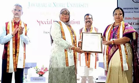 டெல்லி ஜவகர்லால் நேரு பல்கலைக்கழகத்தில் தான்சானியா அதிபருக்கு கவுரவ டாக்டர் பட்டம்
