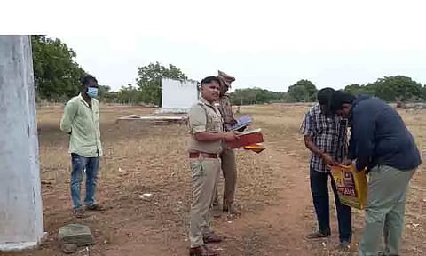 பட்டாசு ஆலையில் தீ விபத்து எதிரொலி: பணியாளர்களுக்கு பாதுகாப்பு உபகரணங்கள் அளிப்பதை உறுதி செய்ய போலீஸ் சூப்பிரண்டு அறிவுறுத்தல்