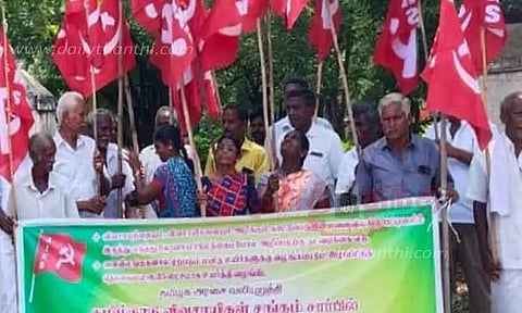 அந்தியூரில் தமிழ்நாடு விவசாய சங்கத்தினர் ஆர்ப்பாட்டம்