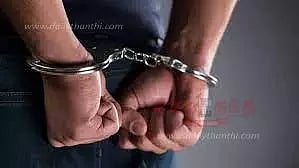 ஆட்டோவில் சென்ற பெண்களை தாக்கியவர் கைது