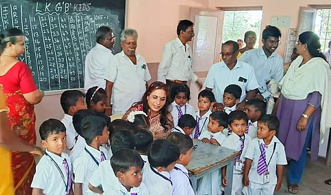 குழந்தைகள் குறைதீர்வு முகாம்