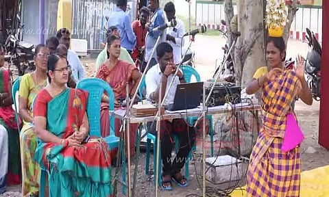 ரோசல்பட்டியில் குழந்தைகள் பாதுகாப்பு கலை நிகழ்ச்சி