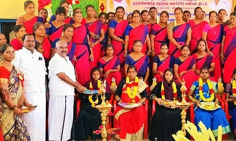 சமுதாய வளைகாப்பு விழாவில் 100 கர்ப்பிணிகளுக்கு சீர்வரிசை; அமைச்சர் செஞ்சி மஸ்தான் வழங்கினார்