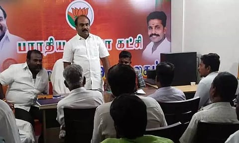 முத்தையாபுரத்தில்பா.ஜ.க. தேர்தல் பணிக்குழு ஆலோசனை கூட்டம்