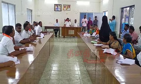 தென்காசி நகராட்சி கூட்டம்