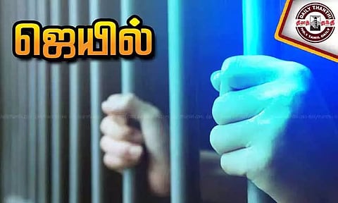 திருமணம் செய்வதாக கூறி இளம்பெண்ணை ஏமாற்றியவருக்கு 10 ஆண்டு சிறை-விழுப்புரம் மகளிர் கோர்ட்டு தீர்ப்பு