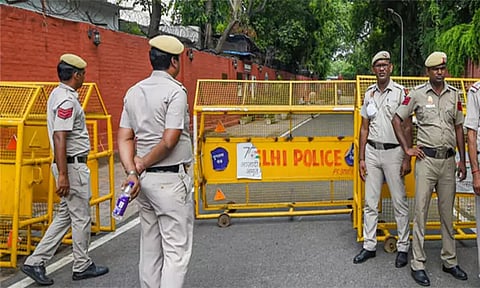 இஸ்ரேல் போர் பதற்றம்: டெல்லியில் முக்கிய இடங்களில் போலீஸ் குவிப்பு