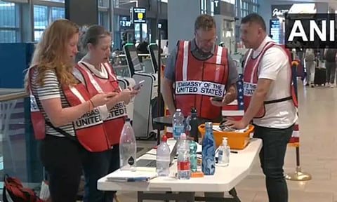 போர் பதற்றம்; குடிமக்களுக்கான உதவி மையங்களை அமைத்த சர்வதேச நாடுகள்